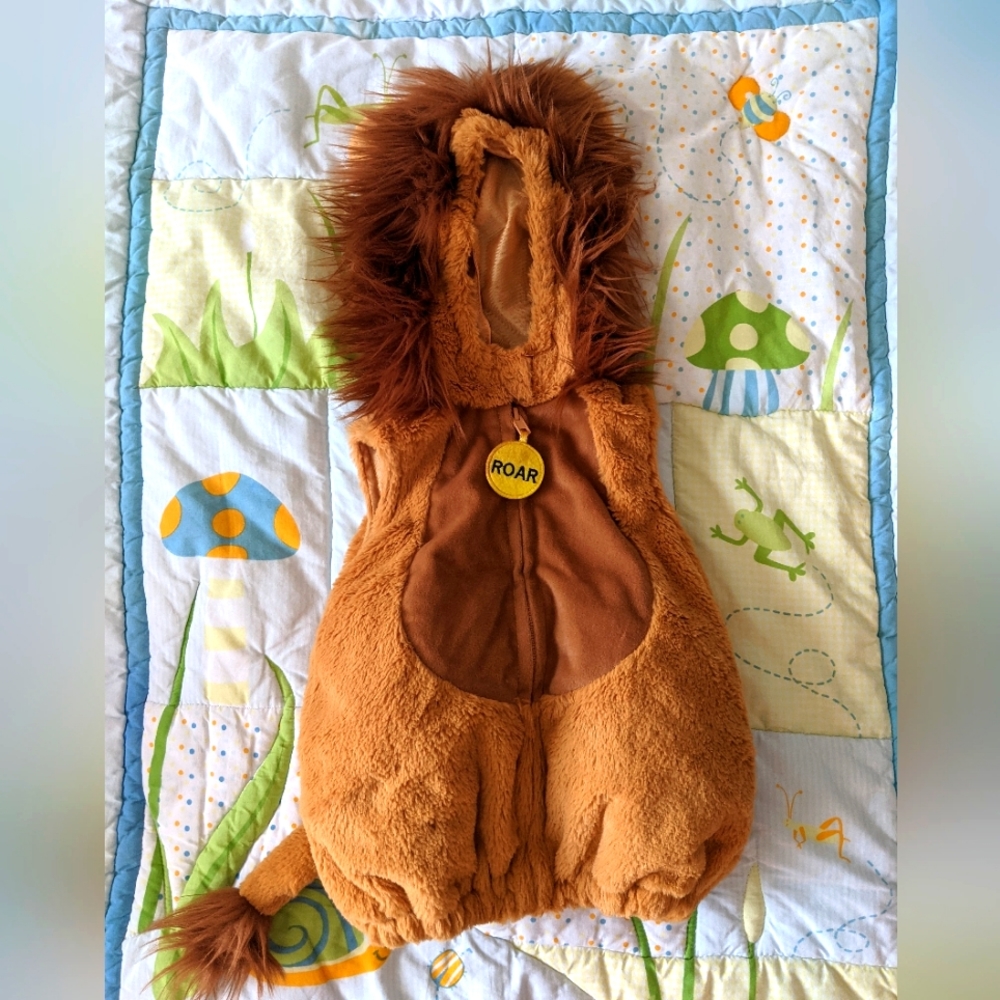 Quality 12M Lion Suit